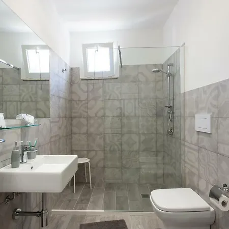 Il Cortile Degli Artisti 4*